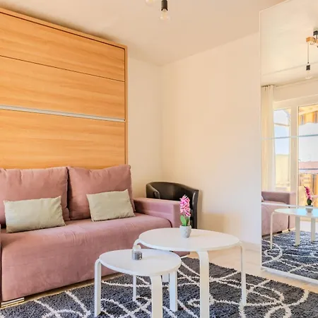 Terrace Ac Lift - Old Town | By Airnest *